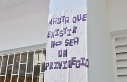 empapelar el muro (3)