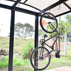 Entrega bicicleteros Valmaría